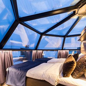 Twin Igloo