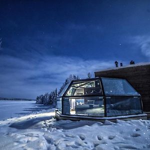 Lake side Igloo